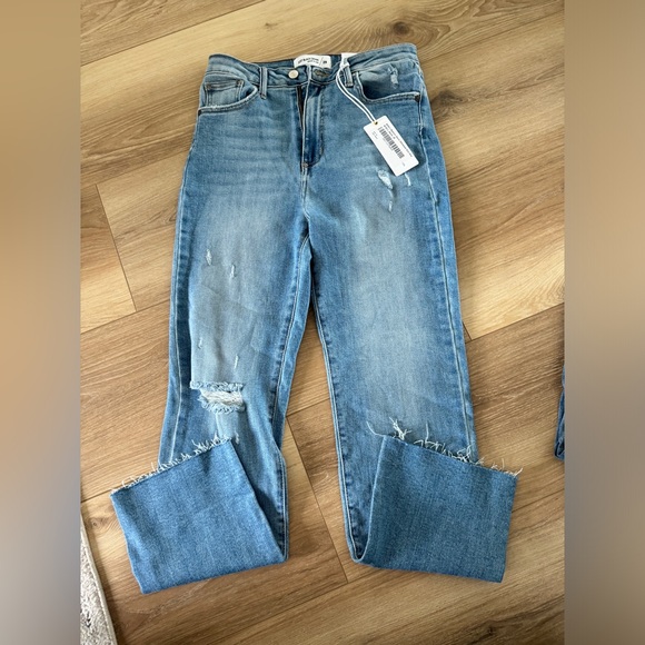 Just Black Denim - Picture 3 of 5